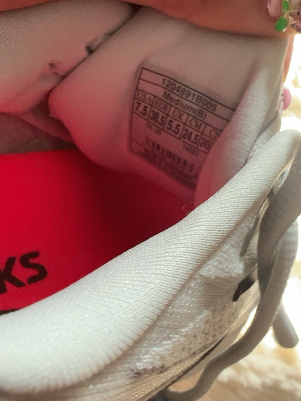 Brooks Revel 9 Women’s running shoes size 7.5 grey rose raisin new in box - Picture 3 of 6